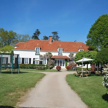 Domaine Les Gandins 2* Saint-Germain-de-Salles