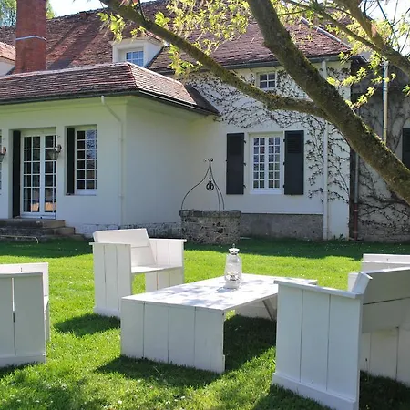 Domaine Les Gandins Bed & Breakfast Saint-Germain-de-Salles